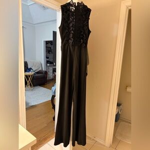 Valentine Black Lace Sleeveless Jumpsuit PreOwned Size Small